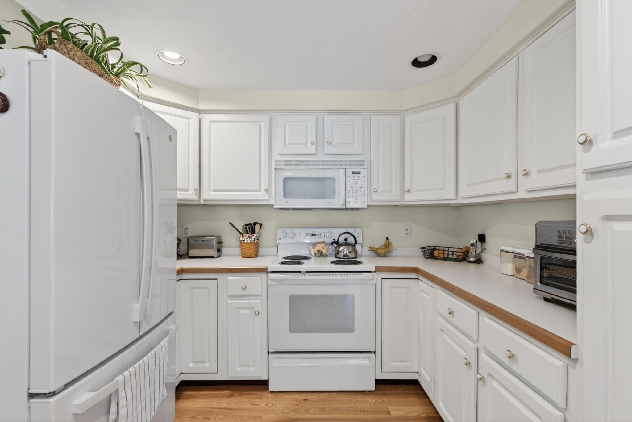 22 Greenwich Way Kennebunk ME 04043