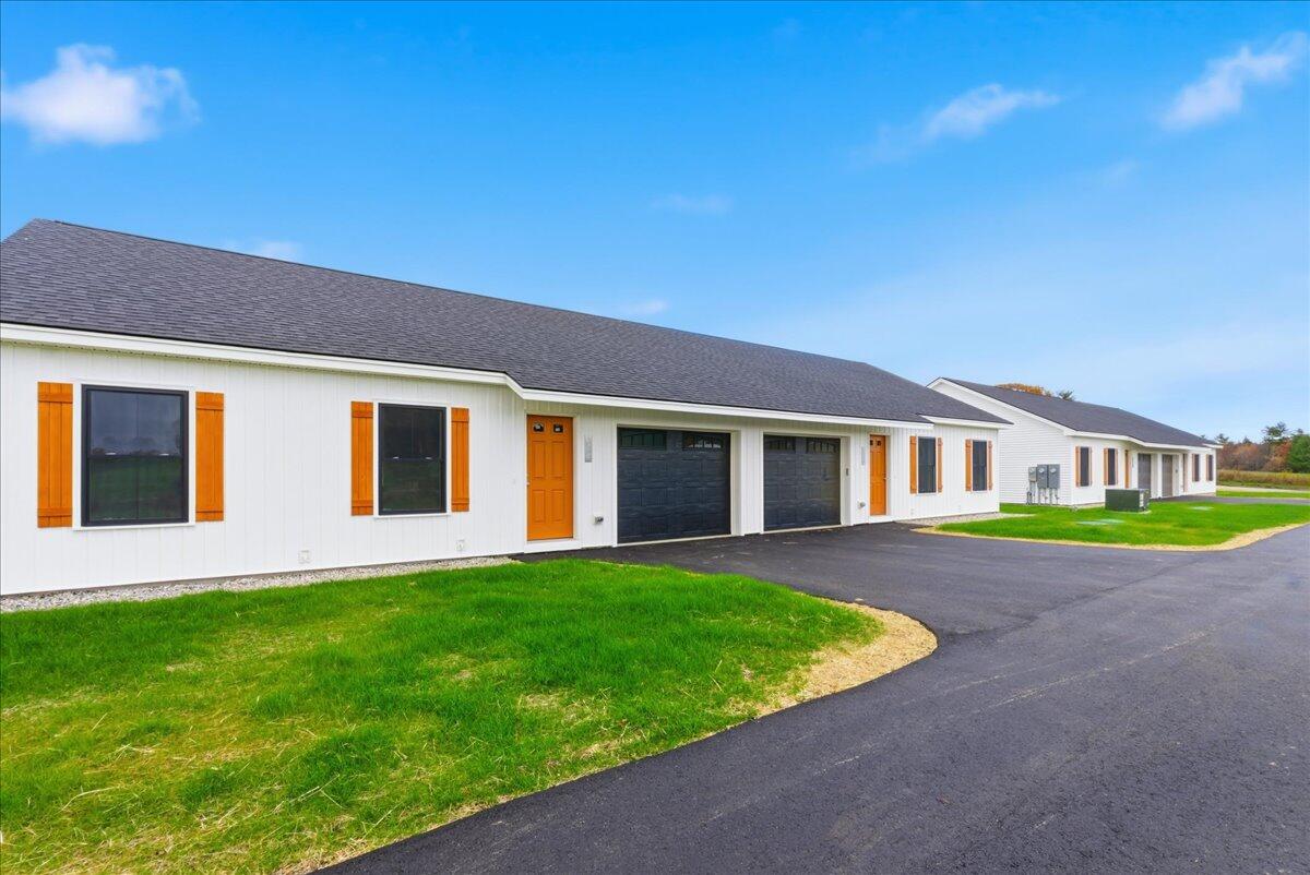 3 Freedom Farm Road Auburn ME 04210