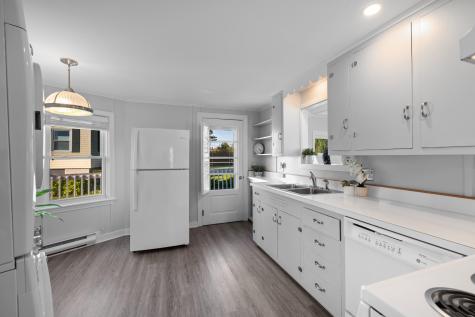 147 Beach Avenue Kennebunk ME 04043