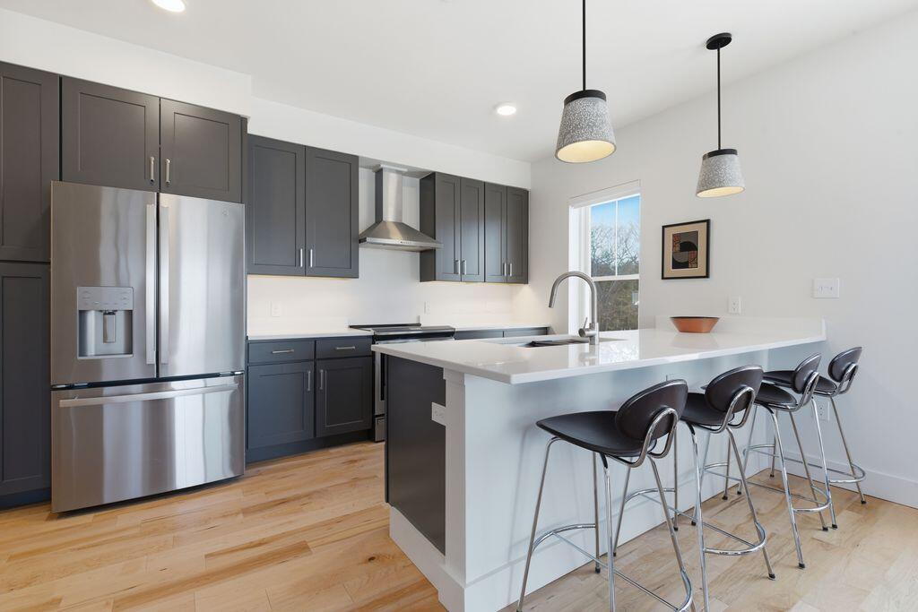 65 Mcauley Way Portland ME 04103