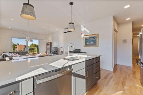 65 Mcauley Way Portland ME 04103