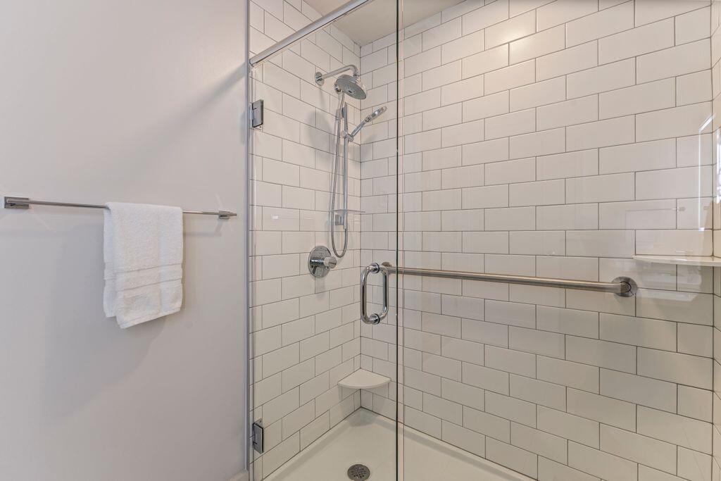 65 Mcauley Way Portland ME 04103