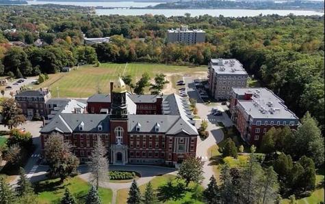 65 Mcauley Way Portland ME 04103