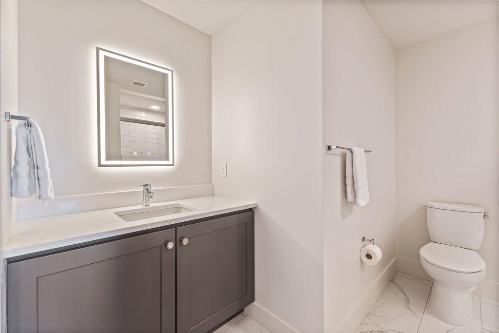 65 Mcauley Way Portland ME 04103