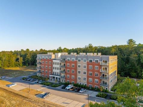 65 Mcauley Way Portland ME 04103