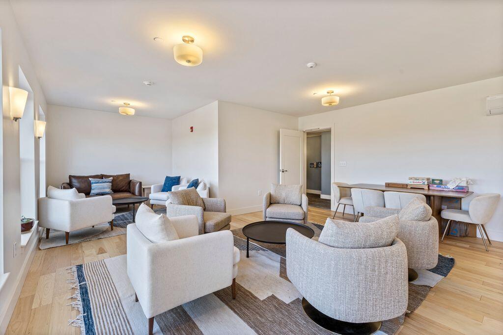 65 Mcauley Way Portland ME 04103