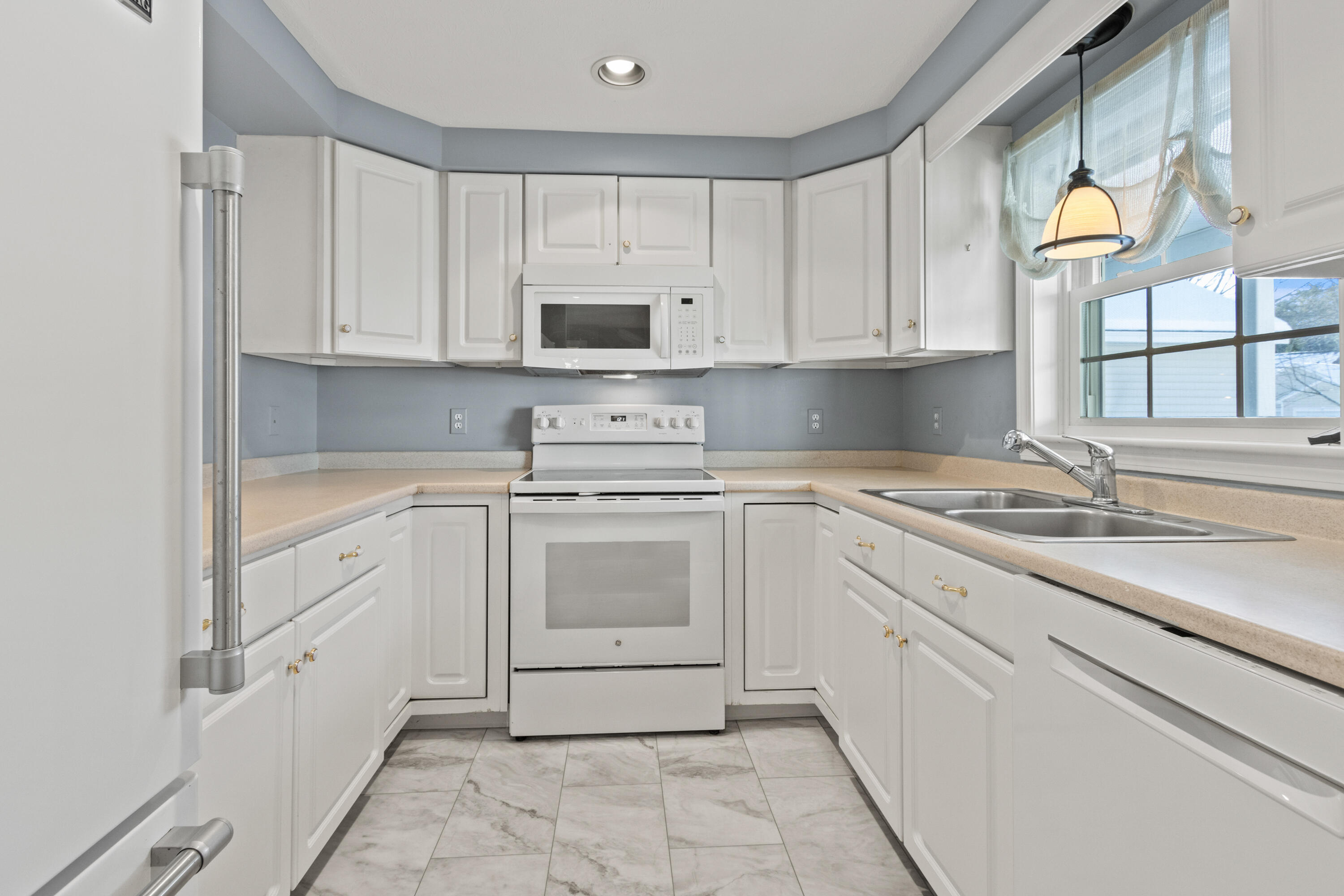 14 Hampton Glen Drive Kennebunk ME 04043