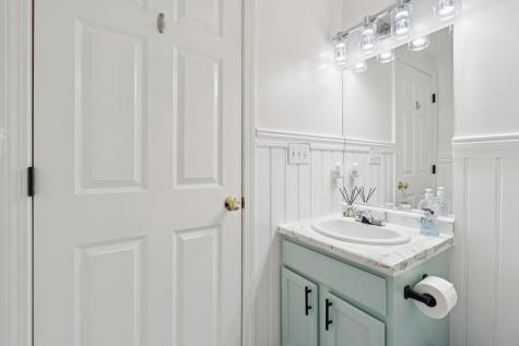6B Meadow View Drive Sanford ME 04073