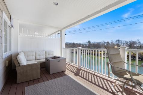 19 Bridge Street Kittery ME 03904