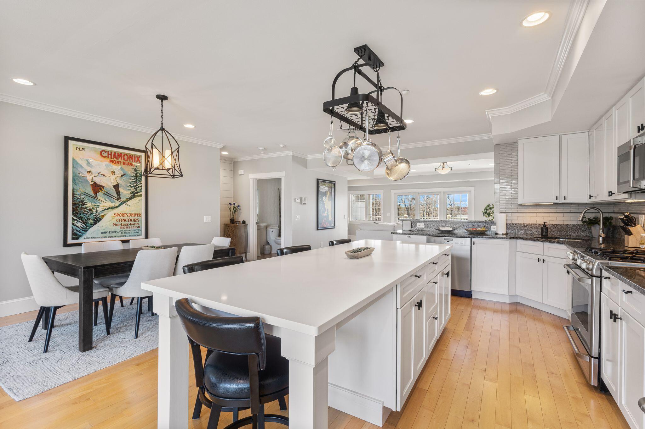 19 Bridge Street Kittery ME 03904