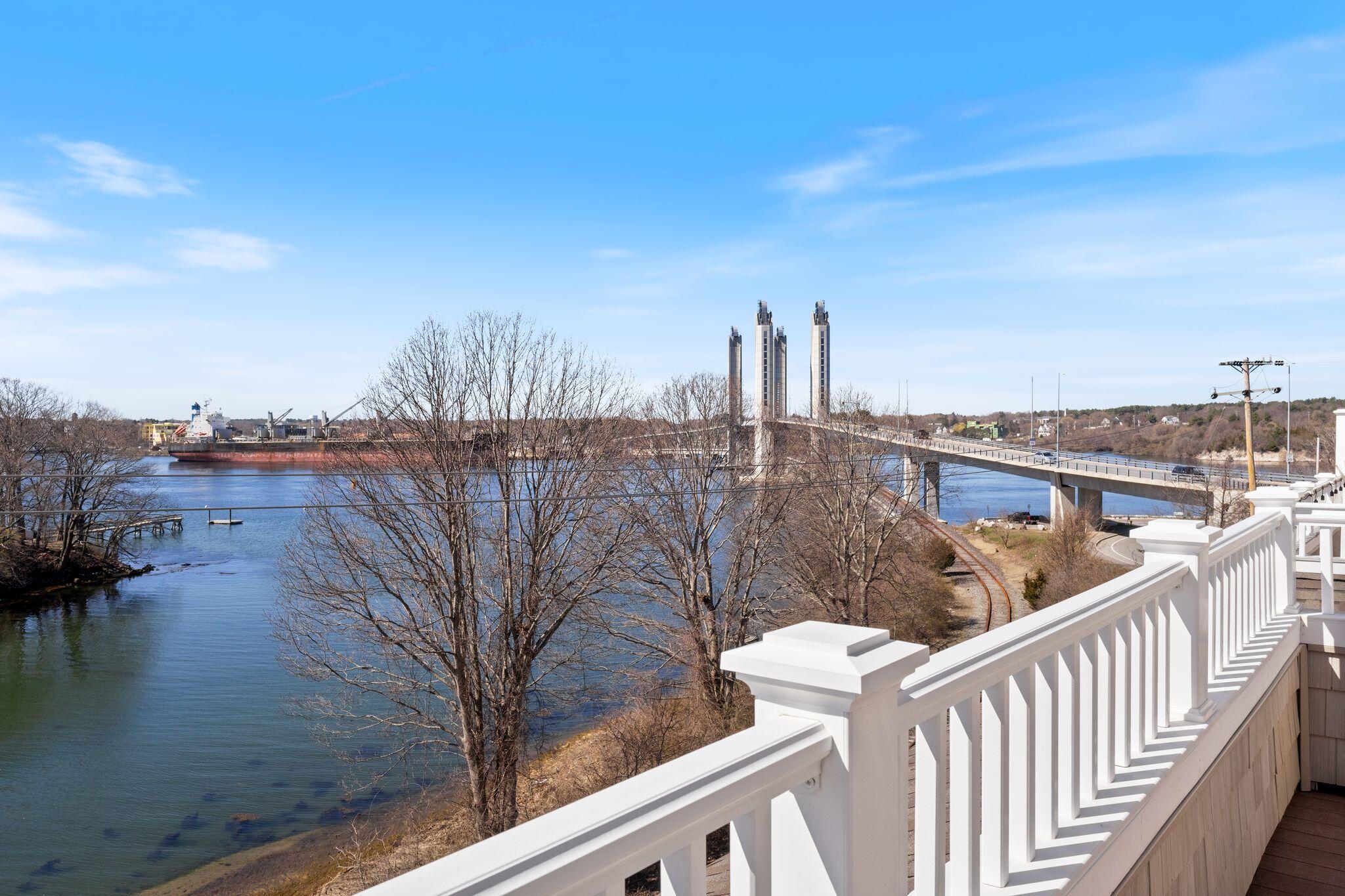 19 Bridge Street Kittery ME 03904