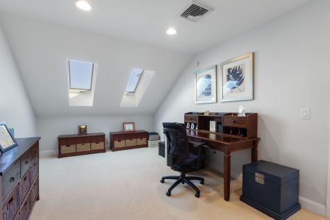 19 Bridge Street Kittery ME 03904