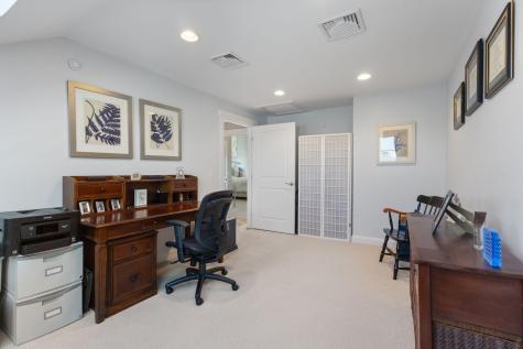 19 Bridge Street Kittery ME 03904