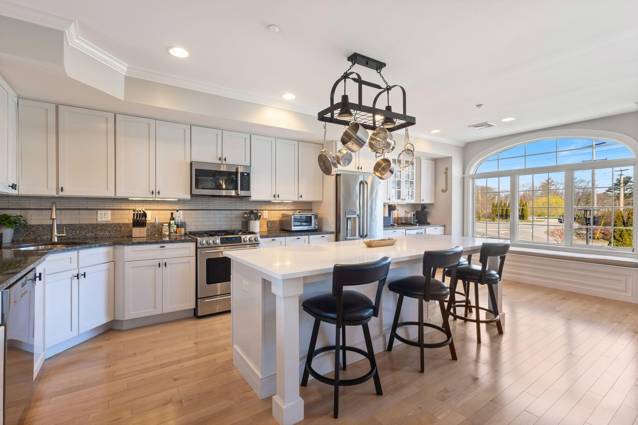 19 Bridge Street Kittery ME 03904