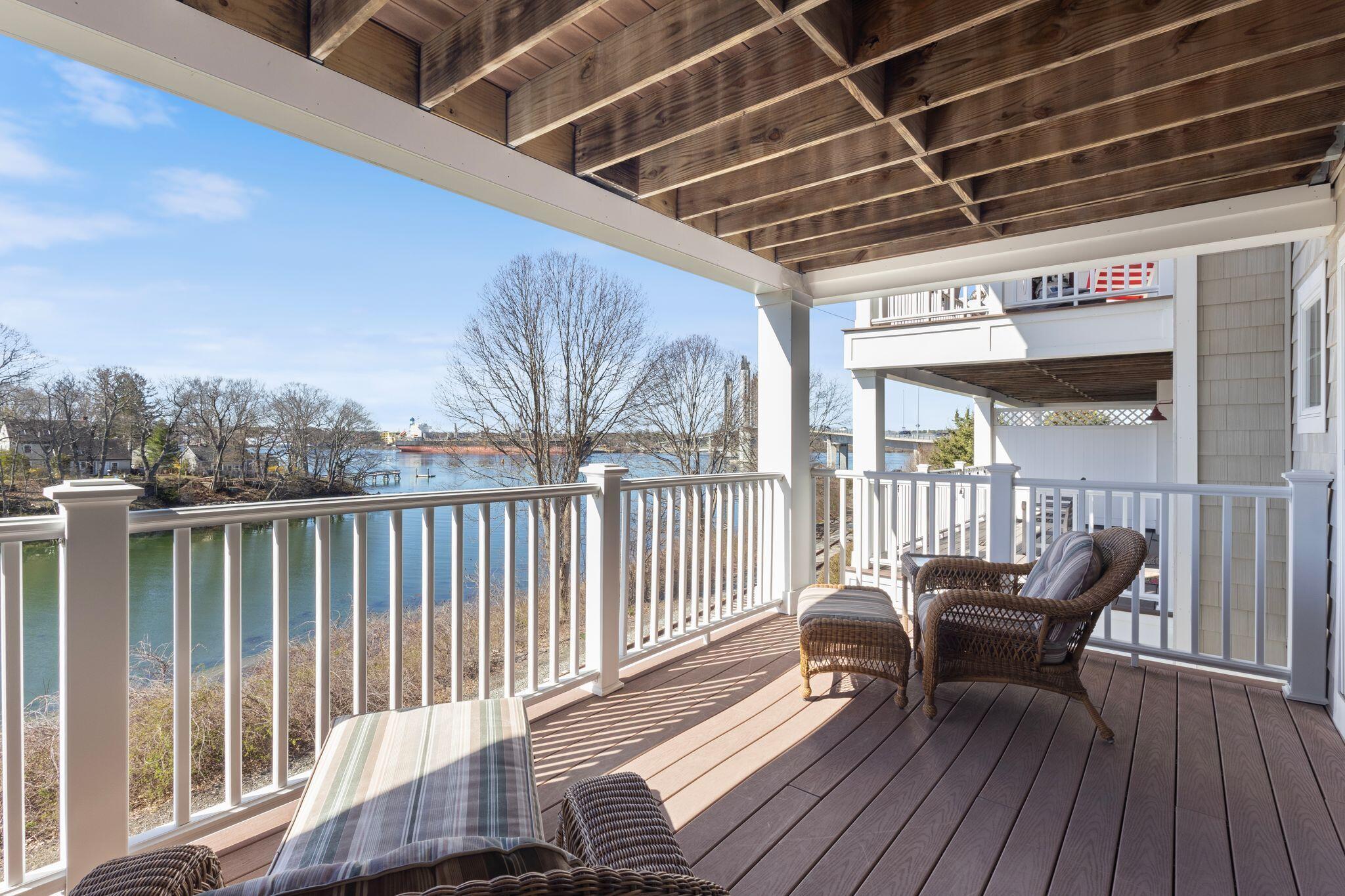 19 Bridge Street Kittery ME 03904