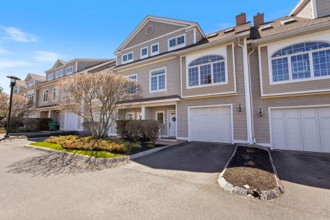 19 Bridge Street Kittery ME 03904