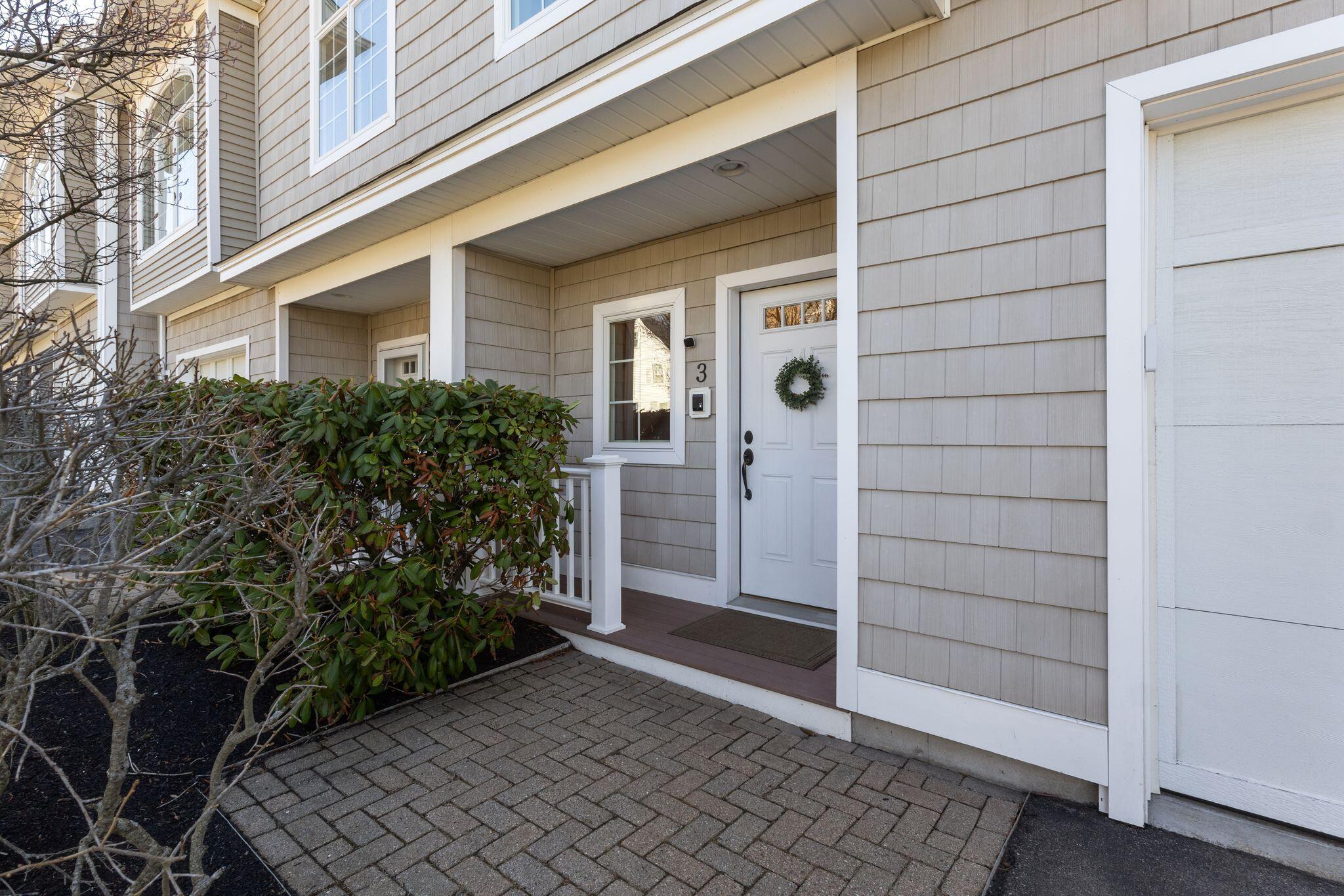 19 Bridge Street Kittery ME 03904