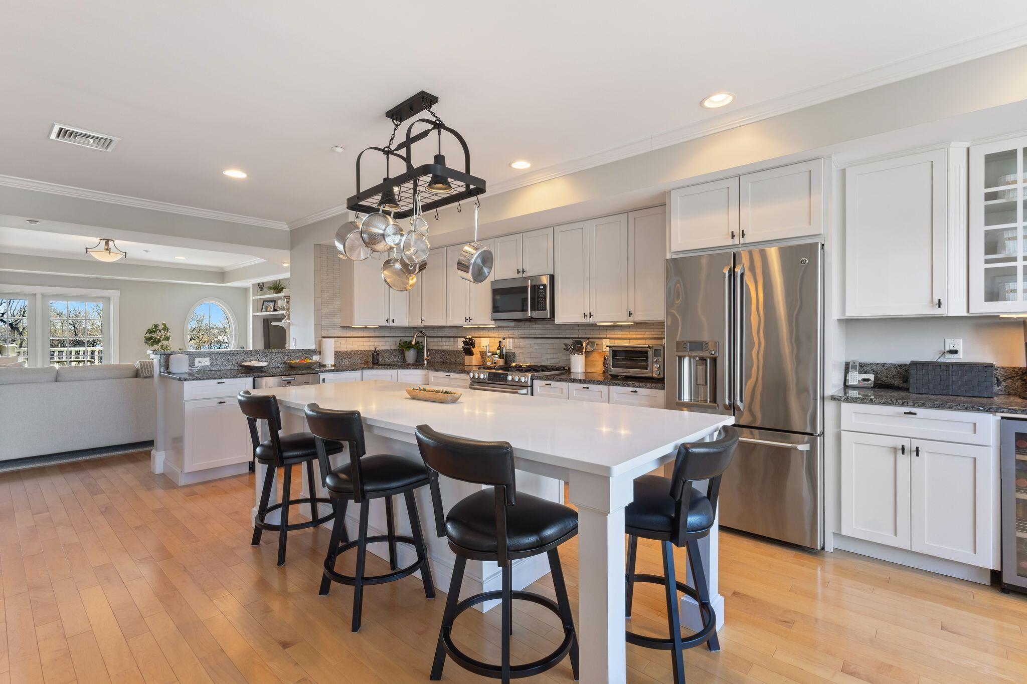 19 Bridge Street Kittery ME 03904