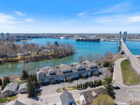 19 Bridge Street Kittery ME 03904
