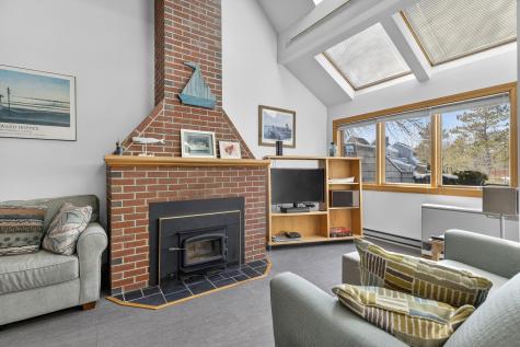 146 W Grand Avenue Old Orchard Beach ME 04064