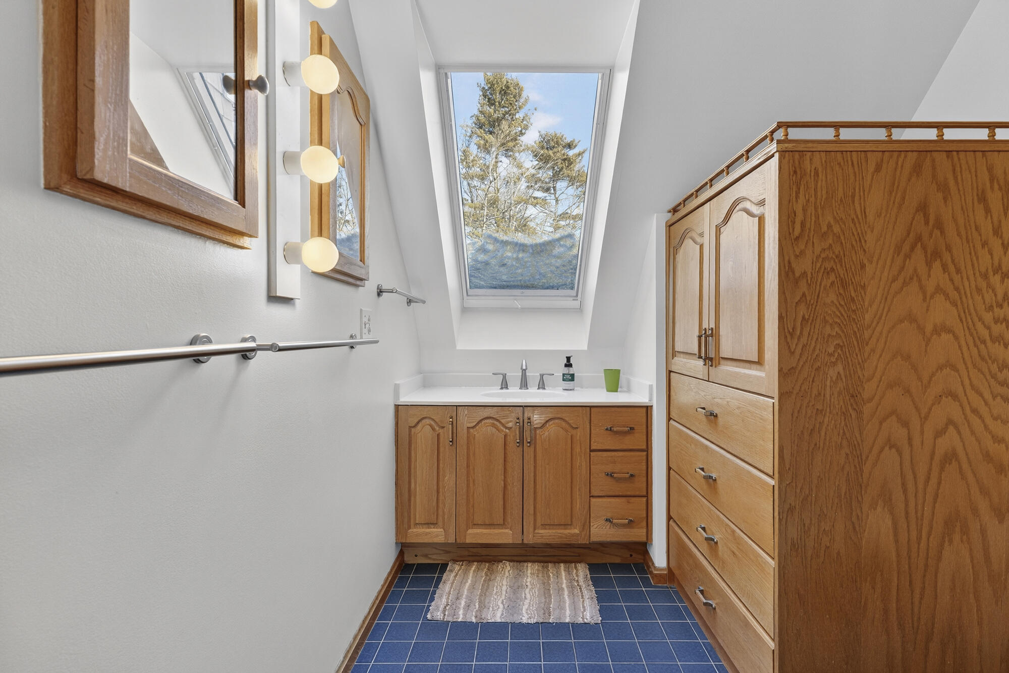 146 W Grand Avenue Old Orchard Beach ME 04064