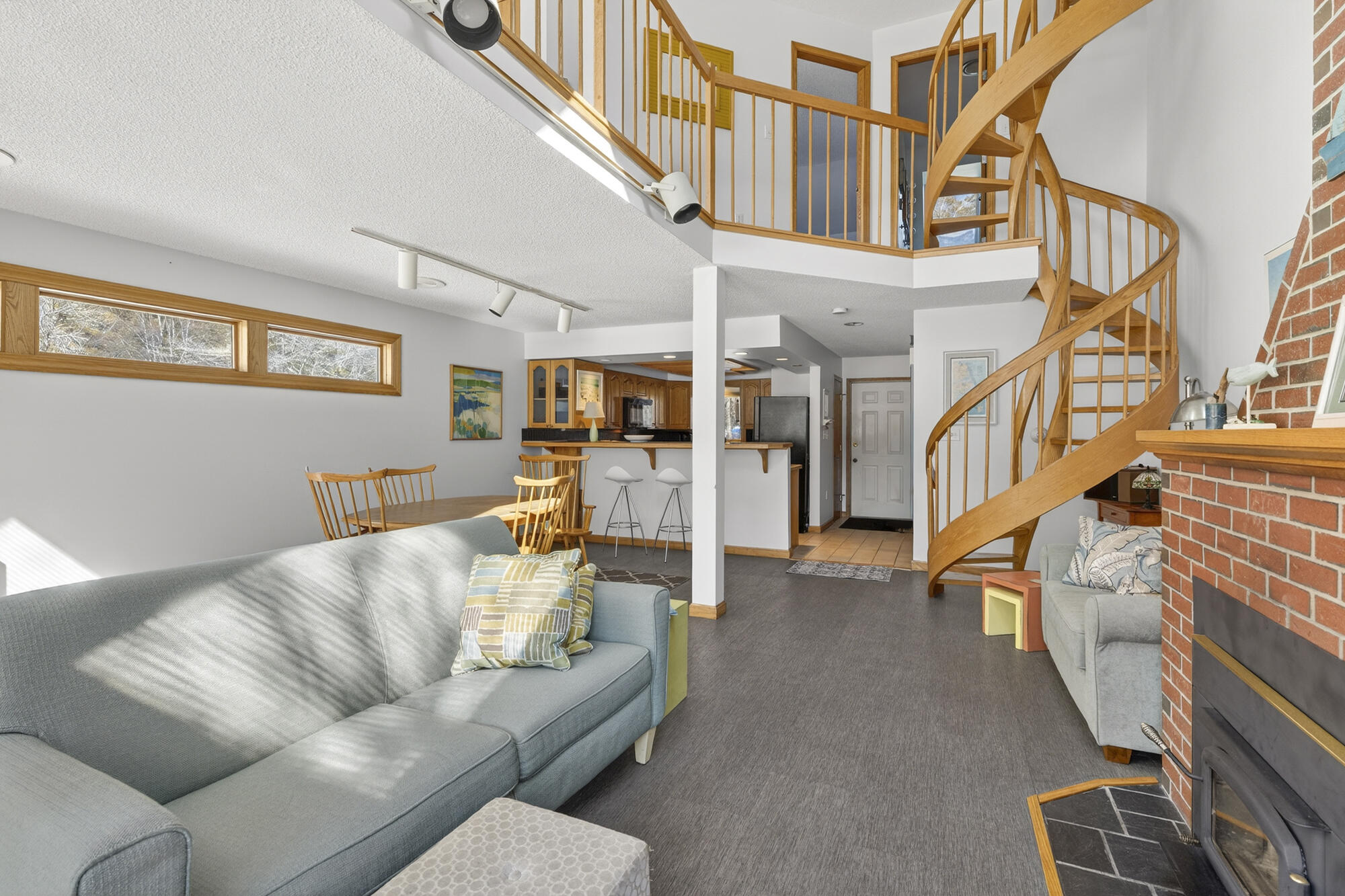 146 W Grand Avenue Old Orchard Beach ME 04064