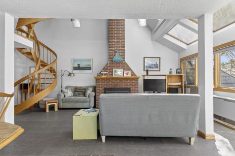 146 W Grand Avenue Old Orchard Beach ME 04064