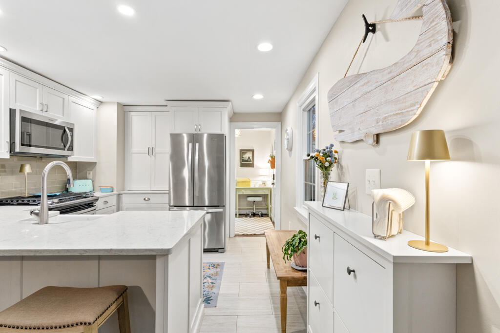 78 Applegate Lane Falmouth ME 04105