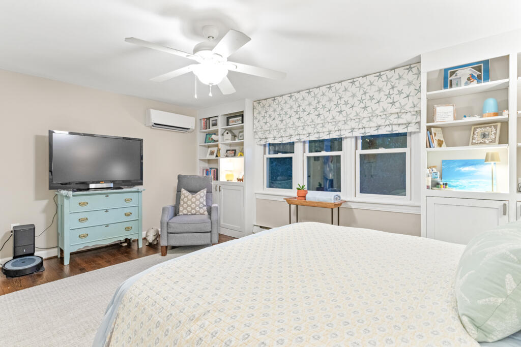 78 Applegate Lane Falmouth ME 04105