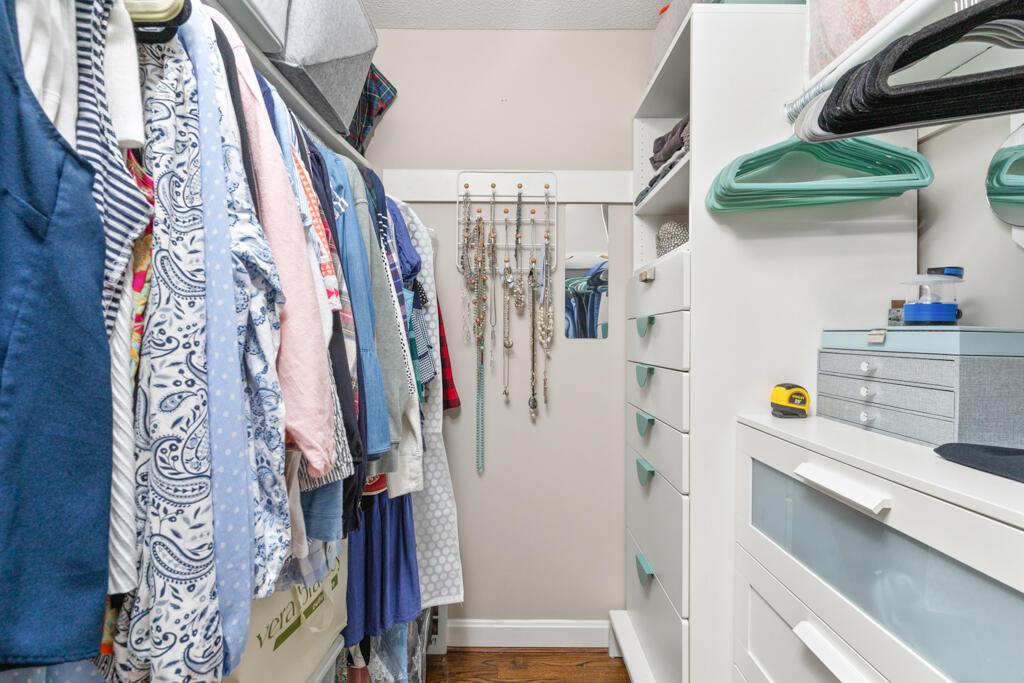 78 Applegate Lane Falmouth ME 04105