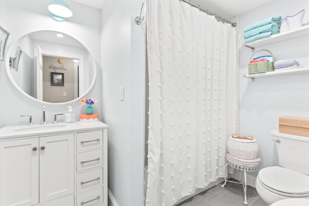 78 Applegate Lane Falmouth ME 04105