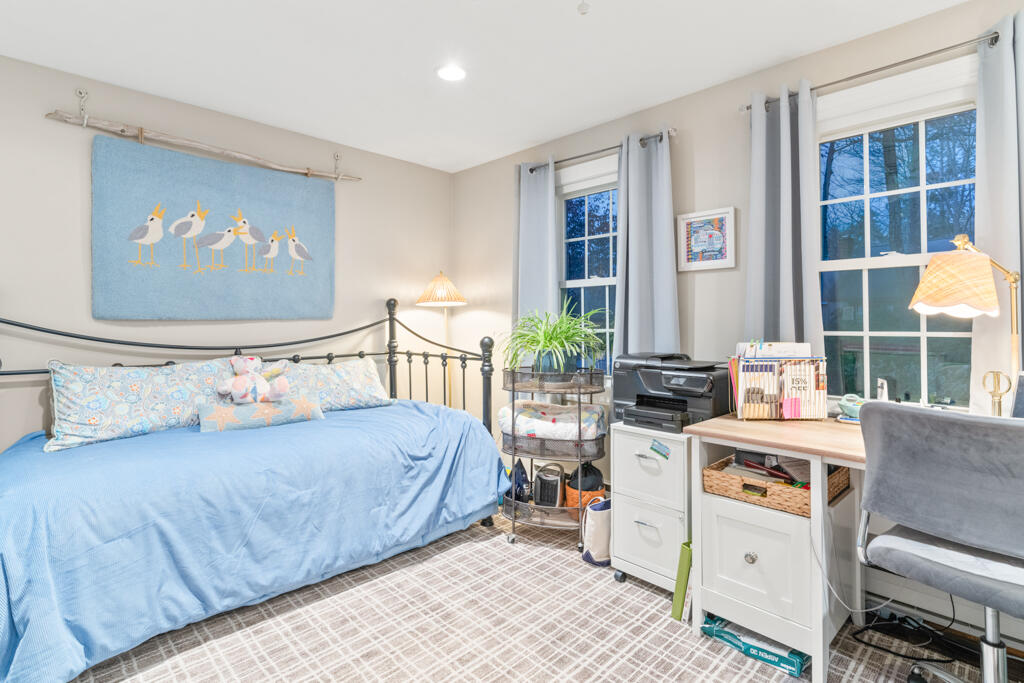 78 Applegate Lane Falmouth ME 04105