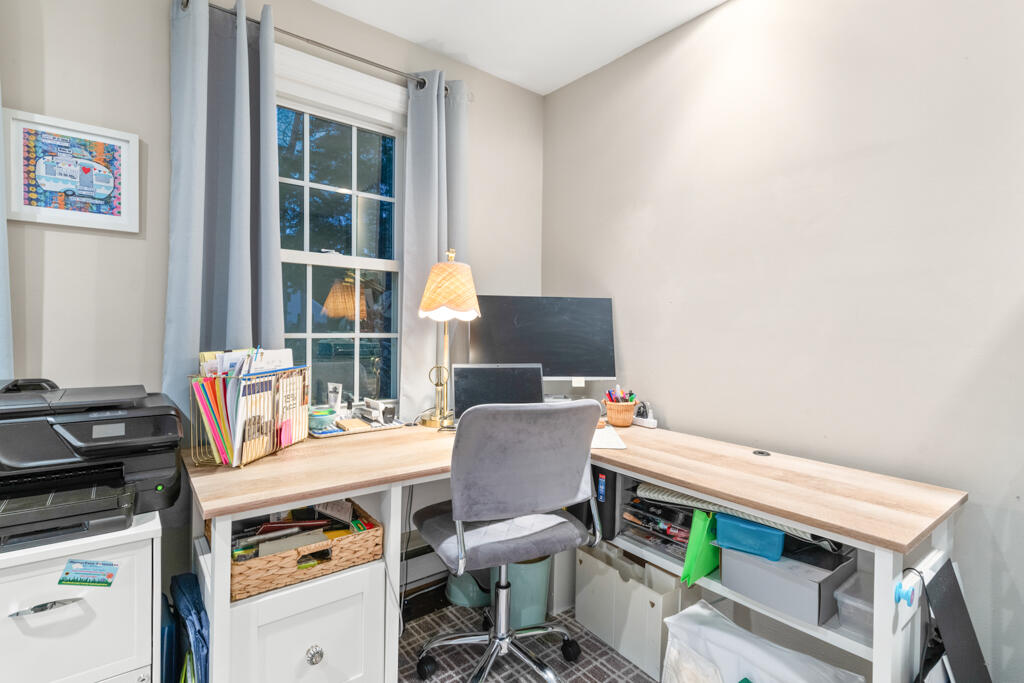 78 Applegate Lane Falmouth ME 04105