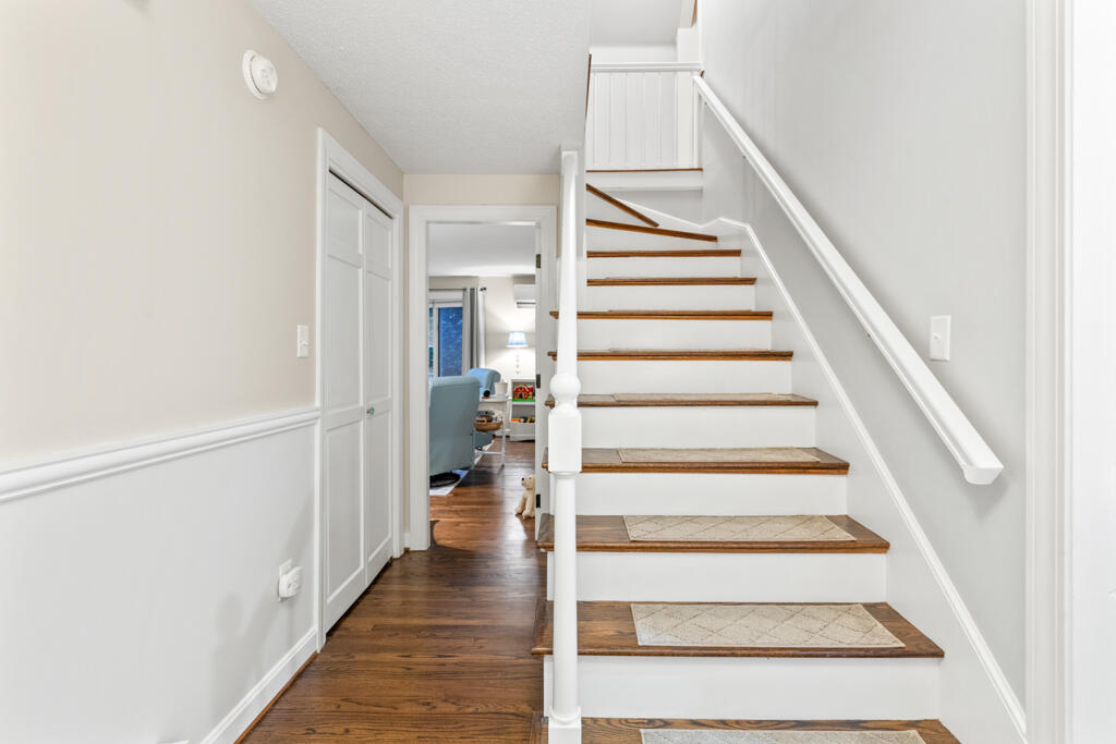 78 Applegate Lane Falmouth ME 04105