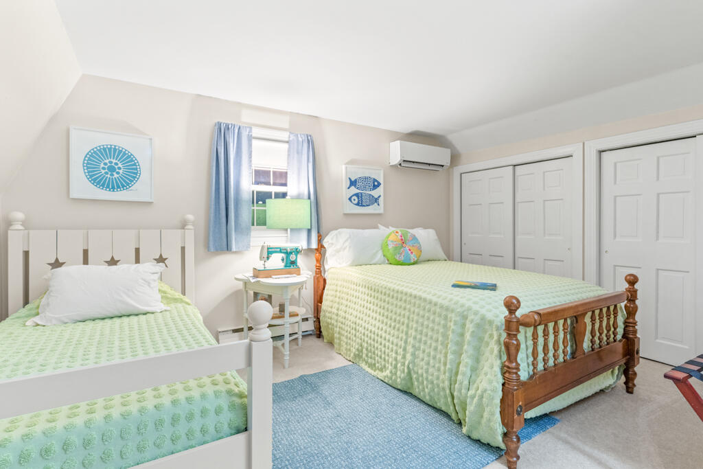 78 Applegate Lane Falmouth ME 04105