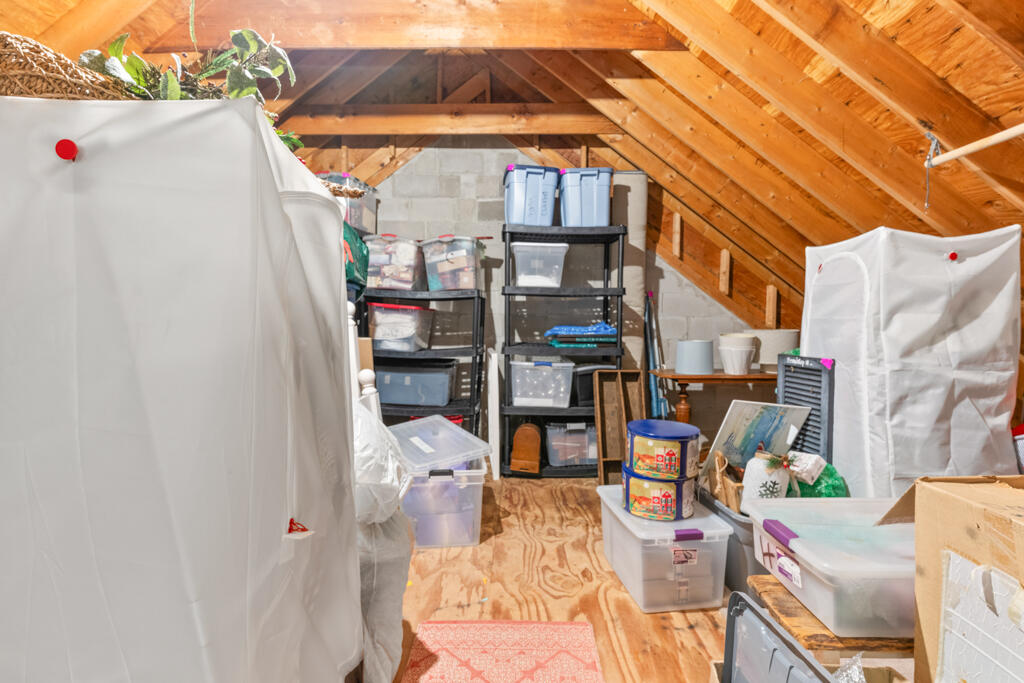 78 Applegate Lane Falmouth ME 04105