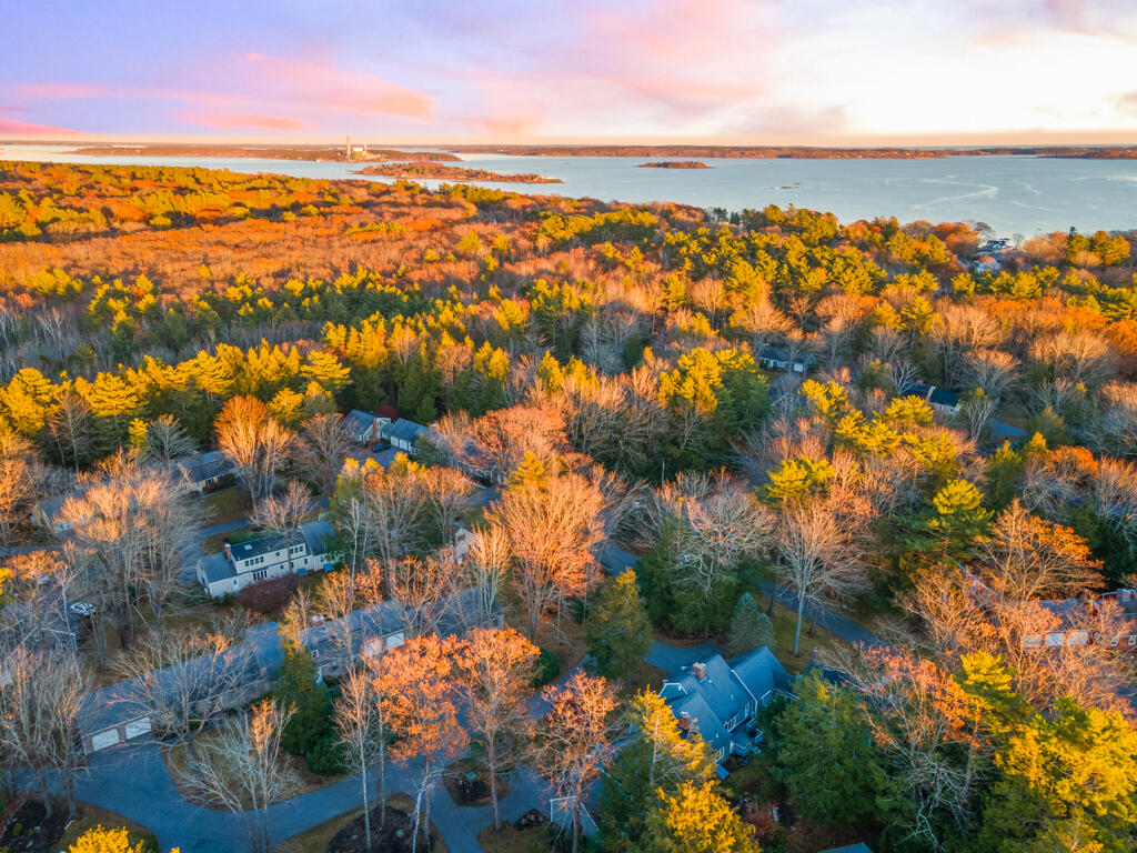 78 Applegate Lane Falmouth ME 04105