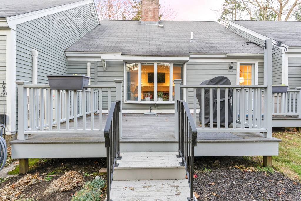 78 Applegate Lane Falmouth ME 04105