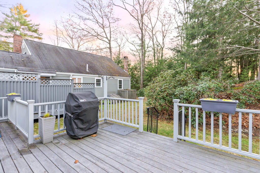 78 Applegate Lane Falmouth ME 04105