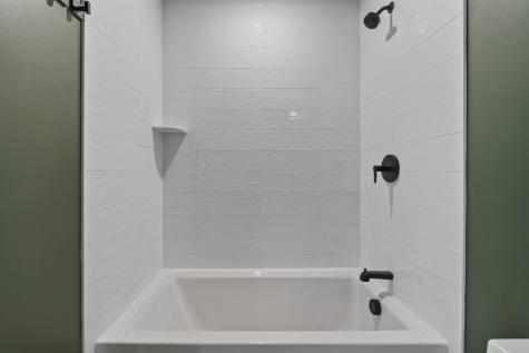 12 Lodgepole Lane Newry ME 04261