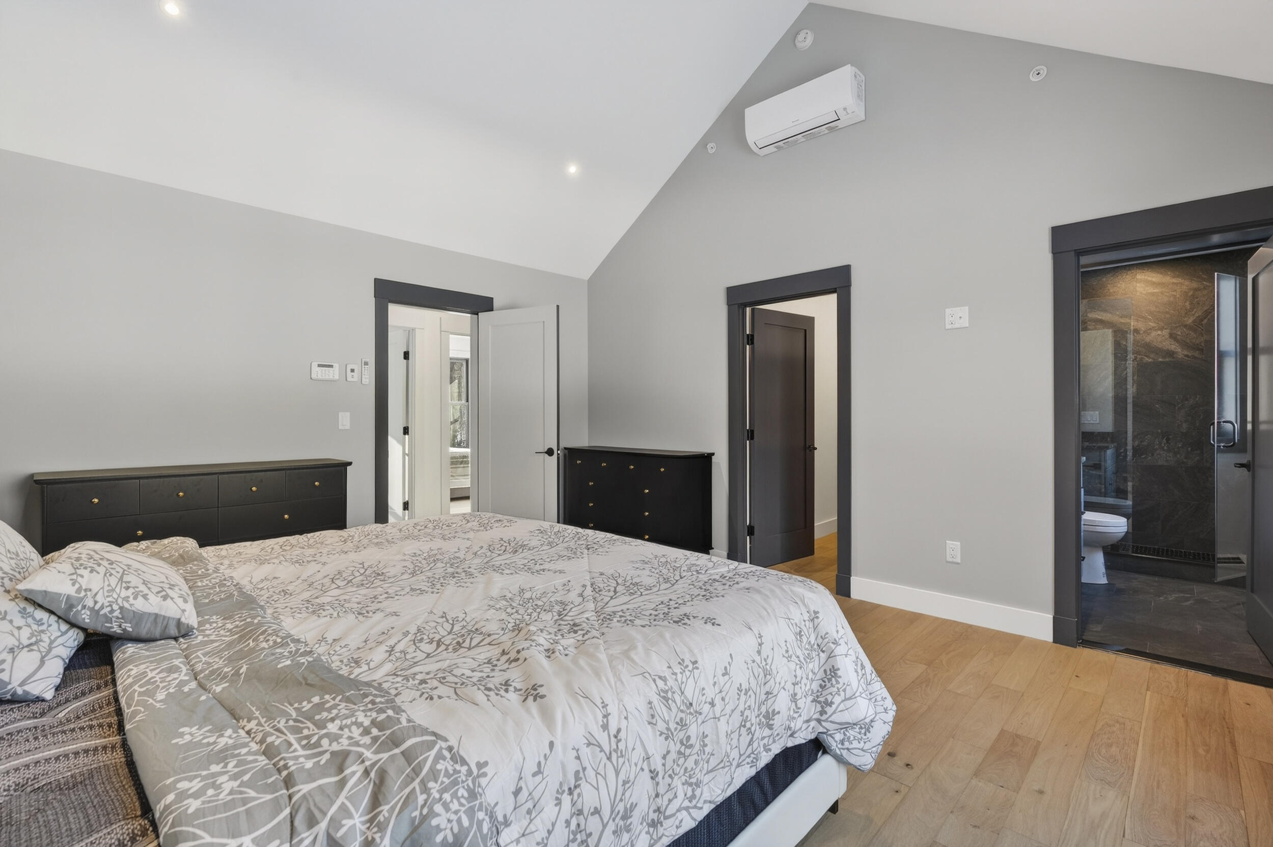 12 Lodgepole Lane Newry ME 04261