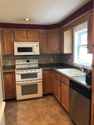 33 Stratford Place Kennebunk ME 04043