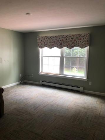 33 Stratford Place Kennebunk ME 04043