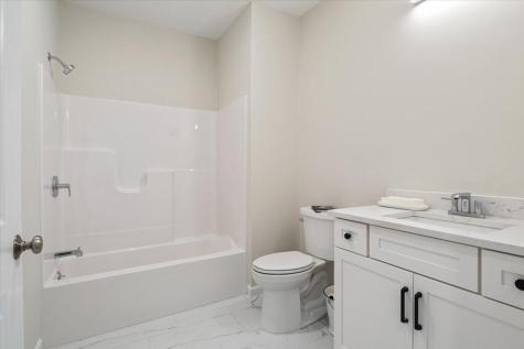 26-3 Regency Circle Kittery ME 03904
