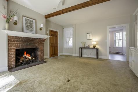 589 York Street York ME 03909