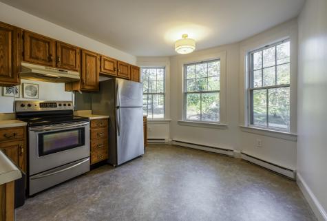 589 York Street York ME 03909