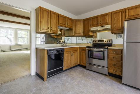 589 York Street York ME 03909