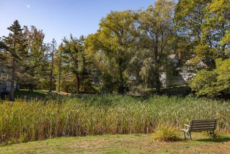 589 York Street York ME 03909