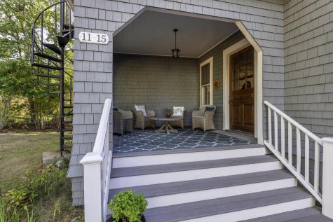 589 York Street York ME 03909