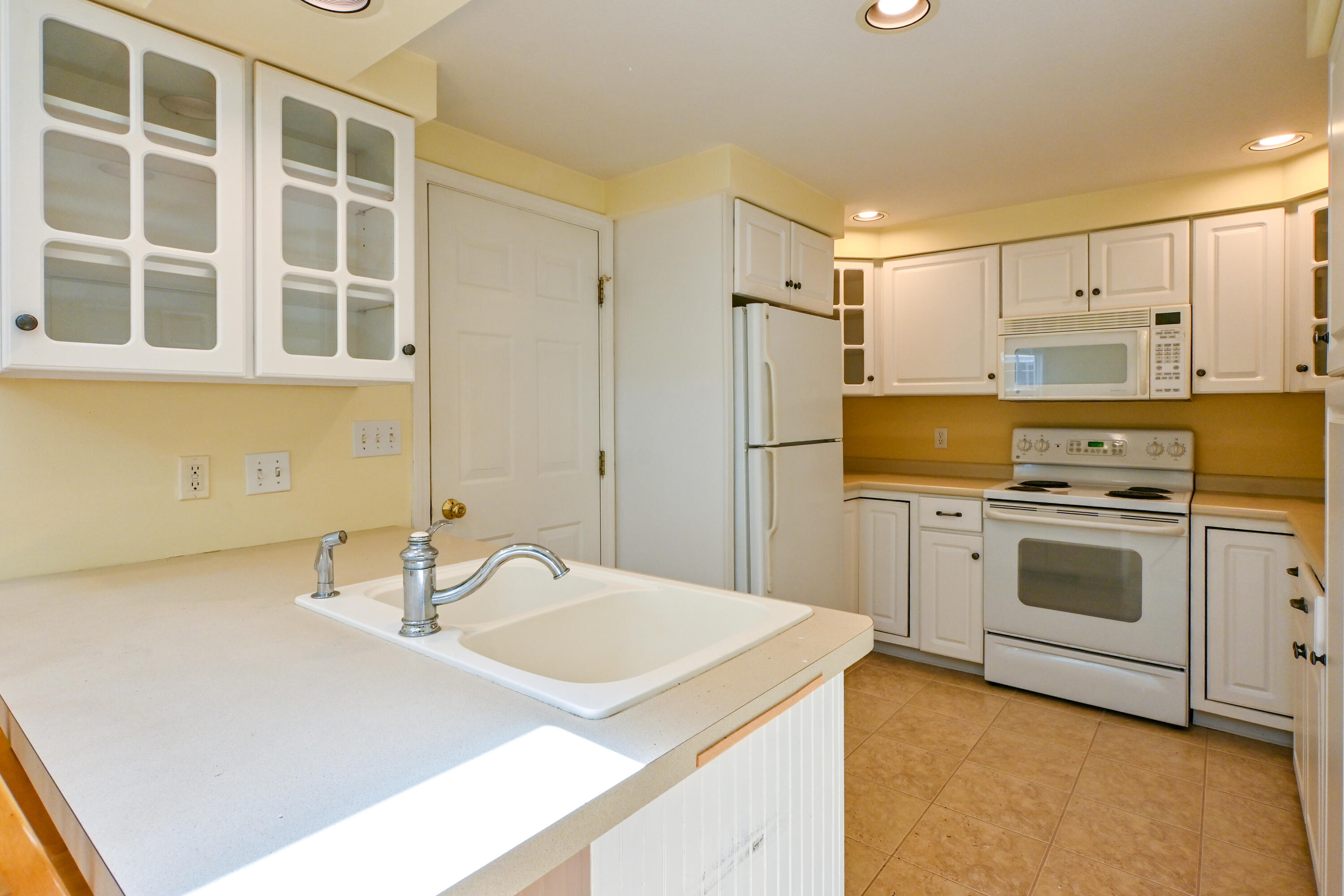 66 Stratford Place Kennebunk ME 04043